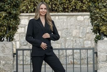 Crnogorskoj dizajnerki važno modno priznanje iz Londona: "Put koji je odabrala pokazuje nezaboravan stil"