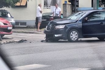 Udes u centru Podgorice, povrijeđena jedna osoba Udes u centru Podgorice, povrijeđena jedna osoba