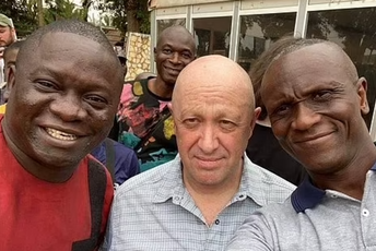 Procurjele posljednje Prigožinove fotografije: Dočekan u Africi kao rok zvijezda Procurjele posljednje Prigožinove fotografije: Dočekan u Africi kao rok zvijezda