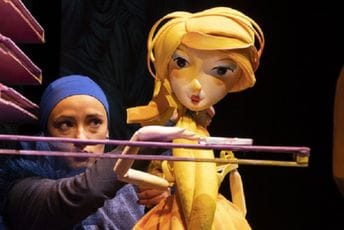 Počinje 10. Međunarodni festivala lutkarstva: Vrata čarobnog svijeta otvara „Zlatokosa“ iz Mostara Scena iz predstave Zlatokosa