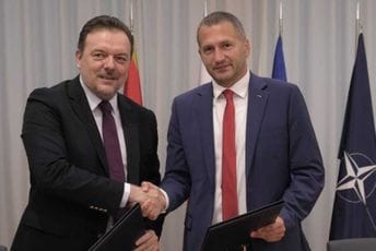 Potpisan Implementacioni sporazum između ministarstava odbrane Crne Gore i Slovenije Potpisan Implementacioni sporazum između ministarstava odbrane Crne Gore i Slovenije