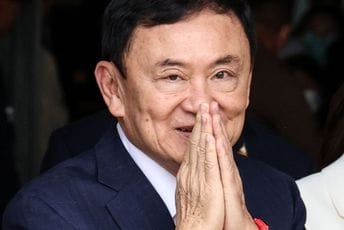 Šinavatra od sjutra na slobodi Šinavatra od sjutra na slobodi