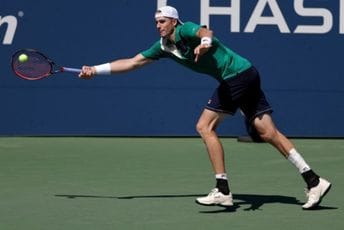 Dimitrov bolji od Mareja, čeka ga Zverev, Izner završio karijeru Dimitrov bolji od Mareja, čeka ga Zverev, Izner završio karijeru
