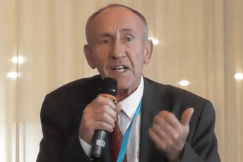 Jedan od vodećih ruskih raketnih naučnika umro nakon trovanja gljivama Jedan od vodećih ruskih raketnih naučnika umro nakon trovanja gljivama