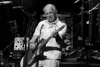 Preminuo pjevač Džimi Bafet Preminuo pjevač Džimi Bafet