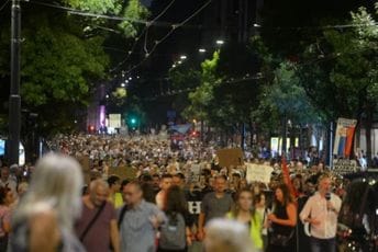 Obrazovanje i vladavina prava u fokusu osamnaestog protesta 'Srbija protiv nasilja' Obrazovanje i vladavina prava u fokusu osamnaestog protesta 'Srbija protiv nasilja'