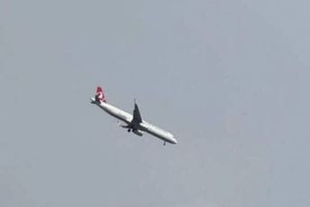 Drama na nebu iznad Beograda: Avion prinudno sletio na aerodrom "Nikola Tesla" Drama na nebu iznad Beograda: Avion prinudno sletio na aerodrom "Nikola Tesla"