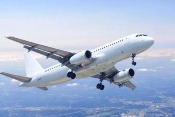 Avion na letu ka Tivtu prinudno sletio zbog požara u motoru Avion na letu ka Tivtu prinudno sletio zbog požara u motoru