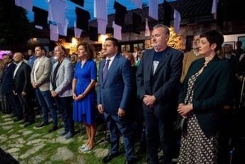 "Duha radi" za početak: U Bijelom Polju otvorene 53. Ratkovićeve večeri poezije "Duha radi" za početak: U Bijelom Polju otvorene 53. Ratkovićeve večeri poezije