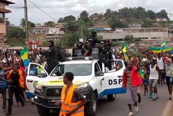 Vođa puča u Gabonu položio zakletvu kao privremeni predsjednik Vođa puča u Gabonu položio zakletvu kao privremeni predsjednik