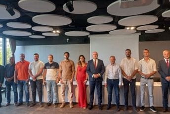 Bespovratna pomoć za nabavku osam ribolovnih brodova Bespovratna pomoć za nabavku osam ribolovnih brodova