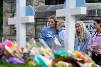 Od početka godine najmanje 484 masovne pucnjave u SAD Od početka godine najmanje 484 masovne pucnjave u SAD