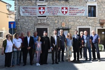 Milatović pośetio crnogorsku zajednicu u Peroju: "Uvijek možete računati na Crnu Goru" Milatović pośetio crnogorsku zajednicu u Peroju: "Uvijek možete računati na Crnu Goru"