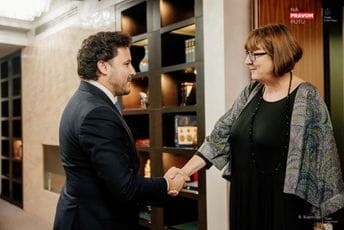 Abazović sa Meken: Razvoj i bolji standard građana da budu u vrhu agende Abazović sa Meken: Razvoj i bolji standard građana da budu u vrhu agende