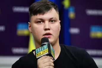 Ruski pilot koji je prebjegao u Ukrajinu dobiće pola miliona dolara Ruski pilot koji je prebjegao u Ukrajinu dobiće pola miliona dolara