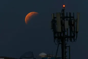 Japan u svemirskoj trci: Sjutra će lansirati "Mjesečev snajper" Japan u svemirskoj trci: Sjutra će lansirati "Mjesečev snajper"