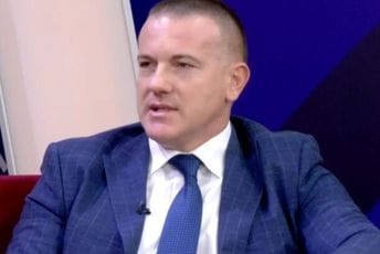 Pekić: Bezbjednost đaka na izuzetno niskom nivou, situacija je alarmantna Pekić: Bezbjednost đaka na izuzetno niskom nivou, situacija je alarmantna