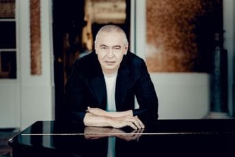 Legendarni Ivo Pogorelić na otvaranju nove sezone Crnogorskog simfonijskog orkestra