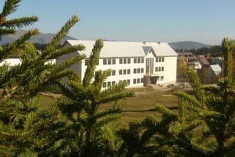 Žabljački prvaci prvih pet dana učili bez učitelja, nemanje pedijatra hroničan problem OŠ "Dušan Obradović"