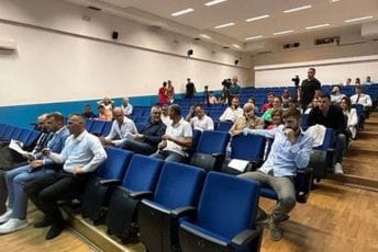 U Zeti finalne konsultacije za Krstovićevog nasljednika, Demokrate pripremaju tužbu U Zeti finalne konsultacije za Krstovićevog nasljednika, Demokrate pripremaju tužbu