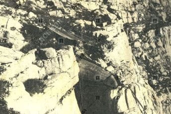 ,,Karavelina“ grobnica u rovačkim planinama: Stijene đe se i pogled skamenio ,,Karavelina“ grobnica u rovačkim planinama: Stijene đe se i pogled skamenio