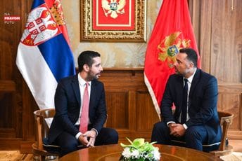 Đurović ugostio delegaciju Srbije: Potvrđena spremnost za razvoj zajedničkih projekata Đurović ugostio delegaciju Srbije: Potvrđena spremnost za razvoj zajedničkih projekata