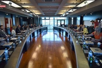 Abazović: Mješoviti tim sjutra kreće u obilazak terena, spreman sam da koordinišem Abazović: Mješoviti tim sjutra kreće u obilazak terena, spreman sam da koordinišem