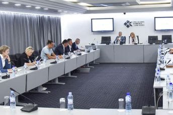 Predstavnici trgovine i proizvođača hrane: Snadbijevamo tržište pod težim uslovima u odnosu na velike i razvijene zemalja Predstavnici trgovine i proizvođača hrane: Snadbijevamo tržište pod težim uslovima u odnosu na velike i razvijene zemalja