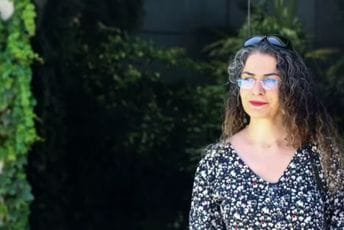 Iranska aktivistkinja prekinula štrajk glađu na godišnjicu hapšenja Mahse Amini Iranska aktivistkinja prekinula štrajk glađu na godišnjicu hapšenja Mahse Amini