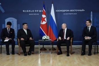 Specijalne pripreme za Kimovu stolicu u Rusiji: Testiranje na izdržljivost, zračenje i čišćenje Specijalne pripreme za Kimovu stolicu u Rusiji: Testiranje na izdržljivost, zračenje i čišćenje