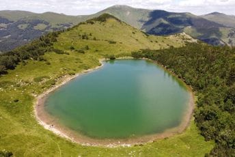 Dragulj prirode koji vrijedi posjetiti: Ursulovačko jezero skriveno ispod najvisočijeg vrha Bjelasice