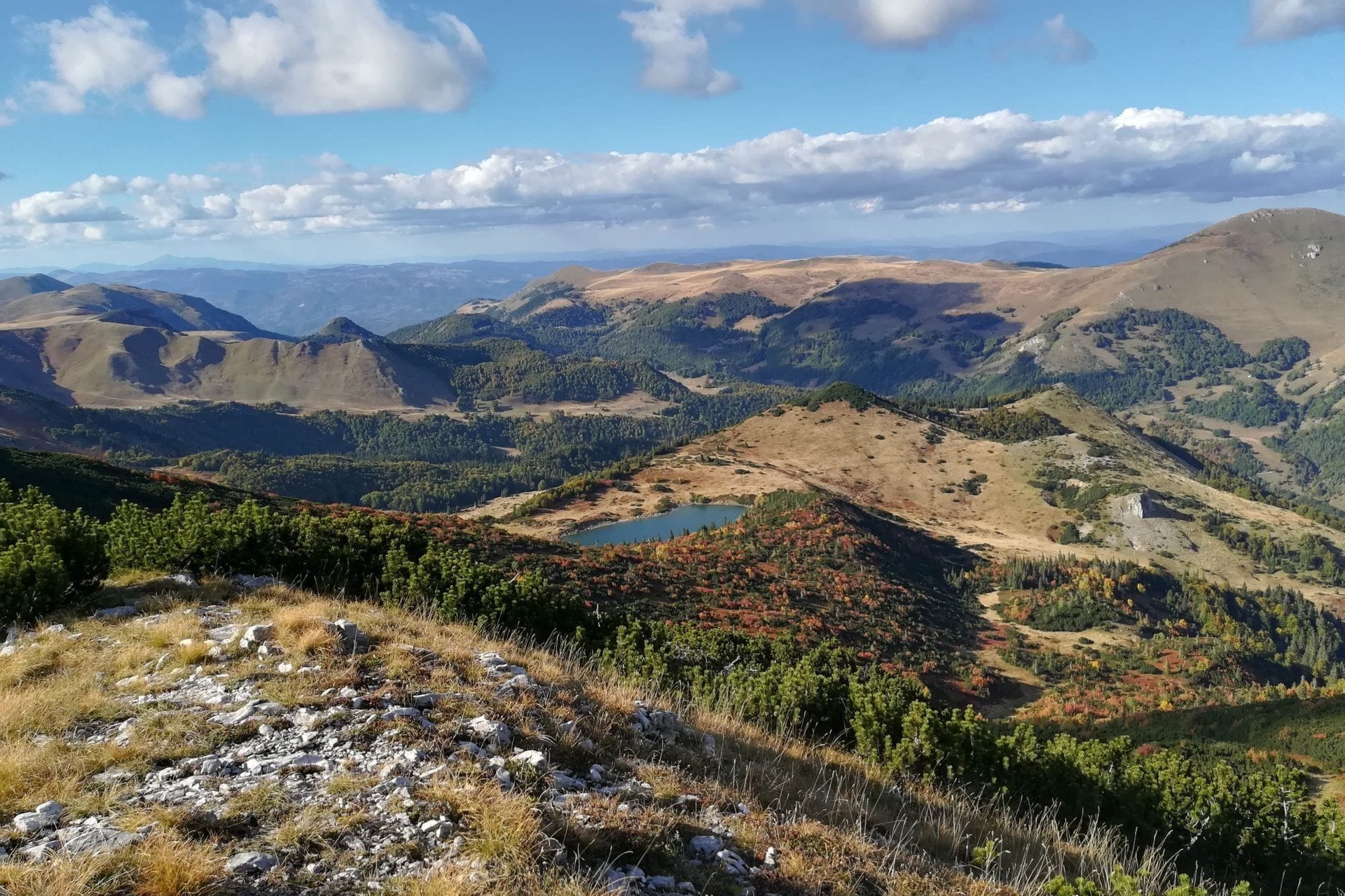 Fotografija 3: Dragulj prirode koji vrijedi posjetiti: Ursulovačko jezero skriveno ispod najvisočijeg vrha Bjelasice