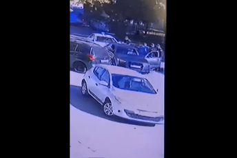 Policajac koji je maltretirao i udarao fudbalera na Koniku provešće tri mjeseca u kućnom zatvoru Policajac koji je maltretirao i udarao fudbalera na Koniku provešće tri mjeseca u kućnom zatvoru