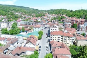 Srbija: Ubila i raskomadala muža, pa ga sa ćerkom i sinom bacila u šumu Srbija: Ubila i raskomadala muža, pa ga sa ćerkom i sinom bacila u šumu