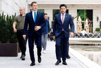 Demokrate zbog fotelja i vlasti zaboravile na Uru Demokrate zbog fotelja i vlasti zaboravile na Uru