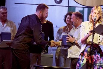 Kosovskom „Projektu Handke“ gran pri FIAT-a, nagrada za najbolju režiju Damjanu Pejanoviću Kosovskom „Projektu Handke“ gran pri FIAT-a, nagrada za najbolju režiju Damjanu Pejanoviću