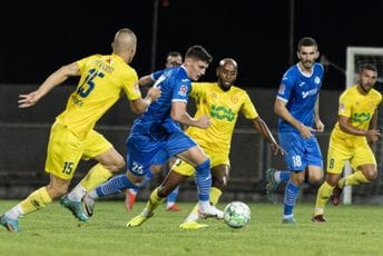 Navijači Sutjeske dugo su čekali ovakvo izdanje: Nikšićani nadigrali Dečić i konačno prekinuli očajan niz Navijači Sutjeske dugo su čekali ovakvo izdanje: Nikšićani nadigrali Dečić i konačno prekinuli očajan niz