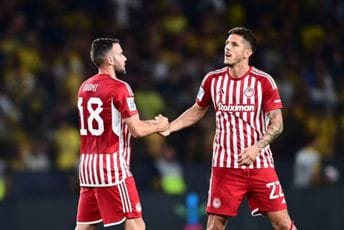 Jovetić debitovao za Olimpijakos u velikom atinskom derbiju Jovetić debitovao za Olimpijakos u velikom atinskom derbiju