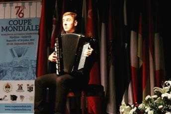 Petar Balaban niže uspjehe na najvećim svjetskim harmonikaškim takmičenjima