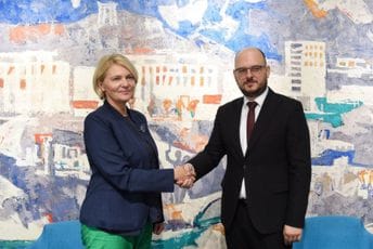 Adrović i Injac potpisali Memorandum: Predviđena rekonstrukcija objekata Kolektivnog centra “Vrela Ribnička” Adrović i Injac potpisali Memorandum: Predviđena rekonstrukcija objekata Kolektivnog centra “Vrela Ribnička”