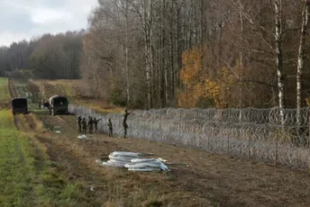 Skandal u Poljskoj: Diplomate prodavale lažne šengenske vize Skandal u Poljskoj: Diplomate prodavale lažne šengenske vize