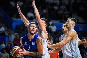 U polufinalu je i Budućnost Voli: Zadar se držao do treće četvrtine, a onda je kvalitet 'plavih' presudio U polufinalu je i Budućnost Voli: Zadar se držao do treće četvrtine, a onda je kvalitet 'plavih' presudio