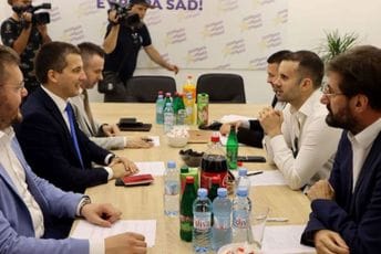 Pregovori u ćorsokaku, Bečić i Milatović drže ključeve Spajićeve vlade