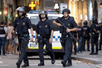 U Španiji razbijena kriminalna mreža koju su vodila dvojica Albanaca U Španiji razbijena kriminalna mreža koju su vodila dvojica Albanaca