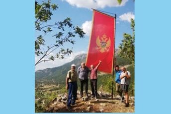 Crnogorska zastava na Jerininom gradu Crnogorska zastava na Jerininom gradu