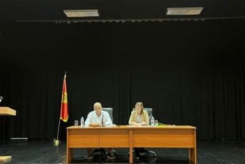 Domazetović novi predsjednik Skupštine Opštine Zeta Domazetović novi predsjednik Skupštine Opštine Zeta