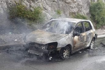 Cetinje: Gorjelo vozilo na Jankovića kršu