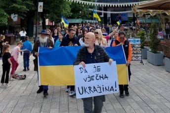 Śutra šetnja za Ukrajinu na Cetinju: Zločinačka hunta u Kremlju nada se promjeni stava vodećih sila demokratskoga svijeta