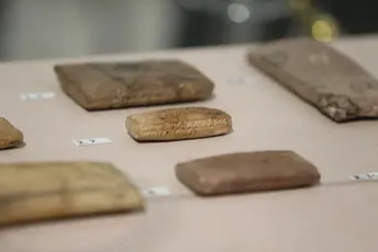 Nakon više od 85 godina: SAD vratio Iranu drevne glinene tablice