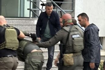 Situacija na Kosovu mirnija: Bilans - ubijen policajac, likvidirano troje napadača, šest ih je uhapšeno